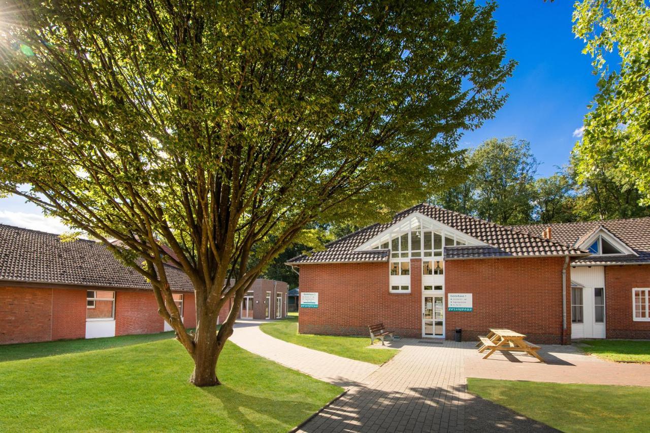 Hoessensportzentrum Westerstede Exteriér fotografie